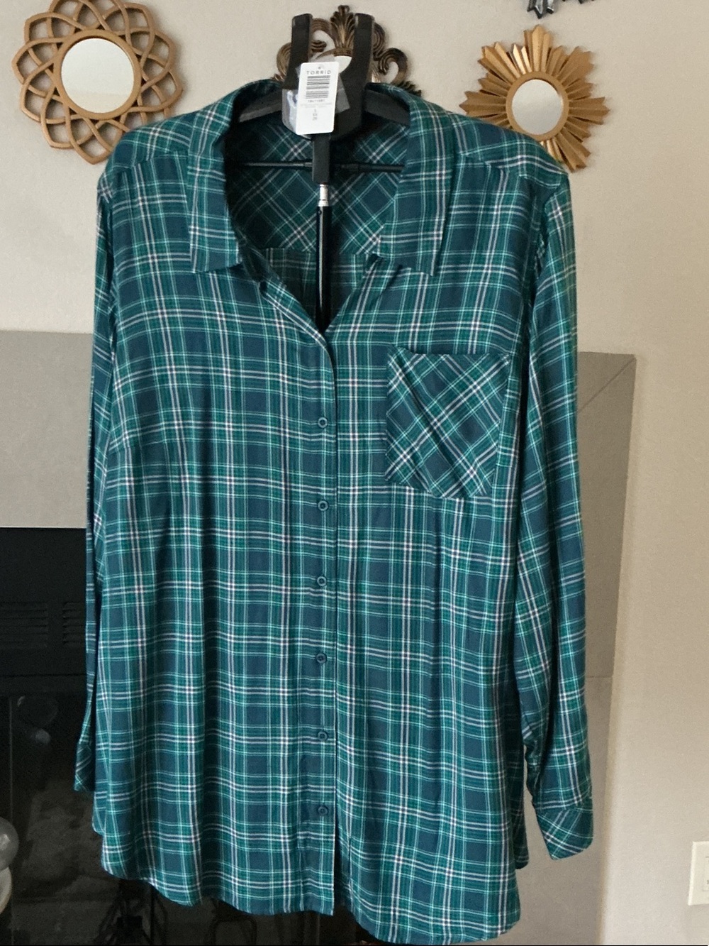 Women’s tealPlaid Button-Up Shirt